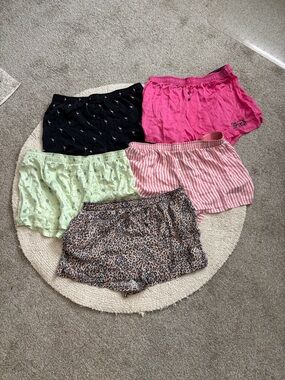 5 pair of Victoria's Secret silky women's sleep
Shorts size S
